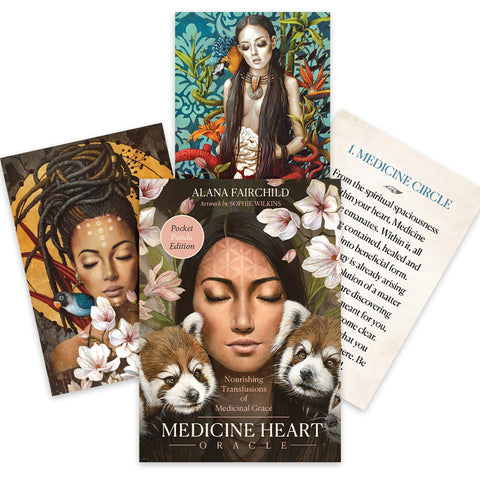 Medicine Heart Oracle kortos Pocket Panda Edition: kompaktiškas komplektas su gėlių viršeliu, dviem raudonaisiais pandomis ir trimis iliustruotais kortomis