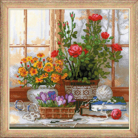 RIOLIS: Crocuses On The Windowsill siuvinėjimo rinkinys iš RIOLIS Nr.: 1763 - HOBI.LT 🇱🇹