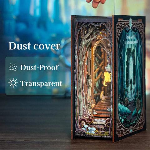 Medinė knygų atrama su LED – Stebuklų šalies durys DIY rinkinys