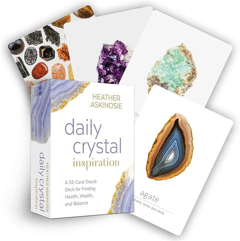 kristalų kortų rinkinys Daily Crystal Inspiration, Heather Askinosie pakuotė su atverstomis kortomis ir agato pavyzdžiu