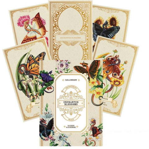 Oracle kortos Enchanted Blossoms — 44 kortos su gido knygele, auksuotas viršelis ir kelių išdėstytų kortų pavyzdžiai