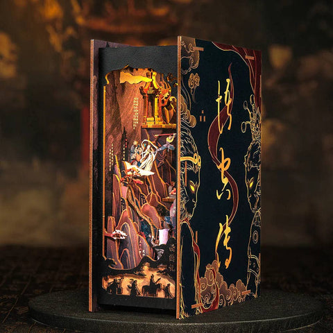 WU KONG legenda – surenkama medinė book nook diorama su LED