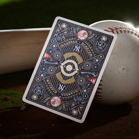 New York Yankees premium žaidimo kortos su aukso folija – dovana gerbėjui