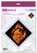 Kryželių rinkinys Riolis Flaming Phoenix, 20×20 cm, ugnies geltonų ir oranžinių spalvų feniksas ant juodo audinio, pakuotės priekinis dizainas