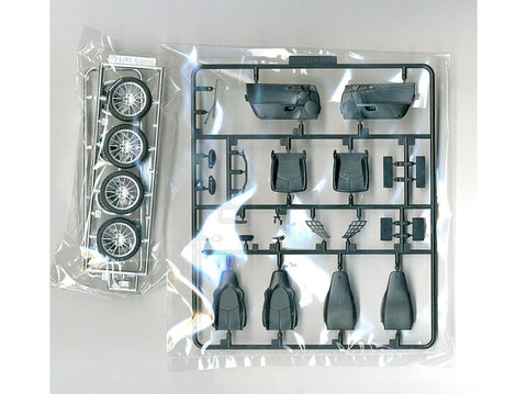 Fujimi Porsche Cayman/Cayman S 1/24 su langų rėmų maskavimo lipdukais