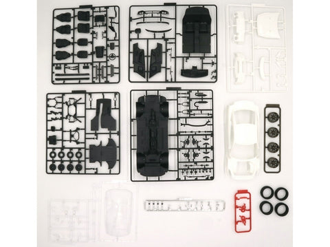 Fujimi Nissan GT-R R35 su varikliu, 1/24 plastikinis modelis