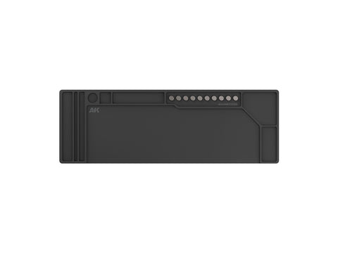AK Interactive juodas silikoninis kilimėlis su magnetais, 88,5×30
