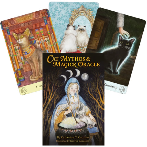 Orakulo kortos Cat Mythos & Magick su katėmis – dėklas priekyje ir trys iliustruotos kortos fanuotos už nugaros