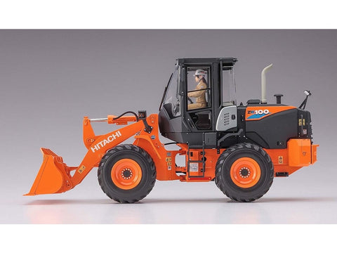 Hasegawa Hitachi ZW100-6 ratinis krautuvas 1/35 plastikinis rinkinys 66004