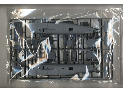 Hasegawa B-24J Liberator 1/72 plastikinis lėktuvo modelis