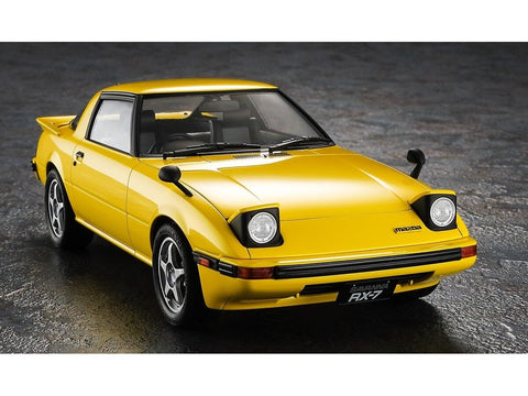 Hasegawa Mazda Savanna RX-7 SA22C 1:24 surenkamas modelis su ratlankiais