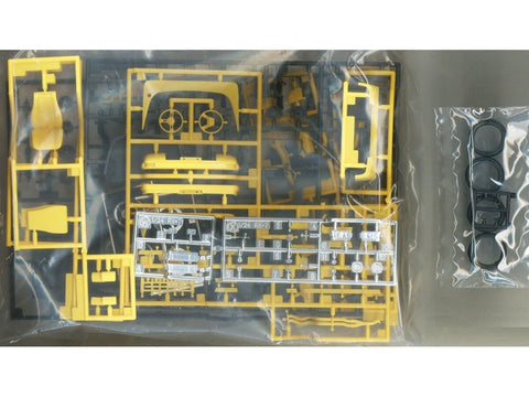 Hasegawa Mazda Savanna RX-7 SA22C 1:24 surenkamas modelis su ratlankiais