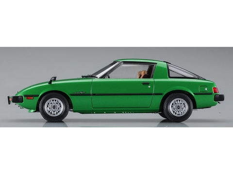 Hasegawa Mazda RX-7 Savanna 1978 plastikinis modelis 1/24