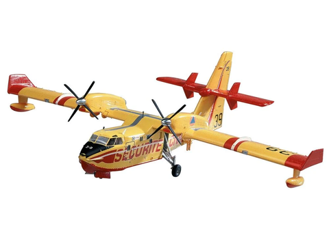 Surenkamas lėktuvo modelis Canadair CL-415 1/72 Heller 80370
