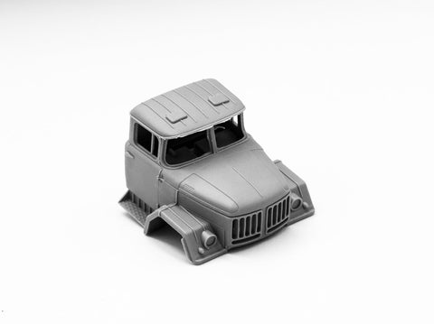 ICM ZiL-131 Ukrainos kariuomenės sunkvežimis 1:72 plastikinis rinkinys 72816