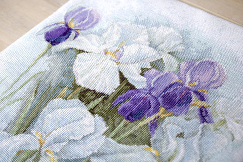 Luca - s: Irises SB2367 - siuvinėjimo kryželiu rinkinys - HOBI.LT 🇱🇹