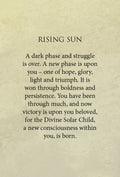tarot korta Rising Sun su reikšmės tekstu apie tamsios fazės pabaigą, naują pradžią, drąsą ir pergalę