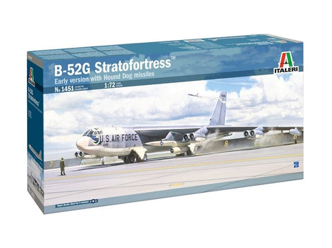 Italeri B-52G Stratofortress ankstyva versija su Hound Dog raketomis 1/72