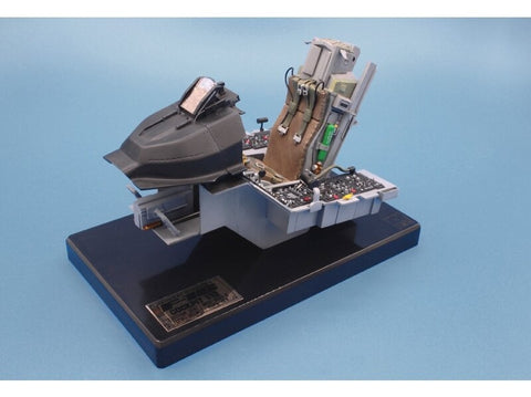 Italeri Lockheed Martin F-16 kokpito rinkinys 1/12, plastikas