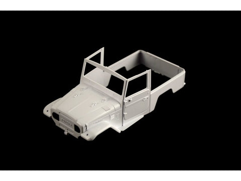 Italeri Toyota Land Cruiser Safari 1/24 plastikinis surinkimo rinkinys