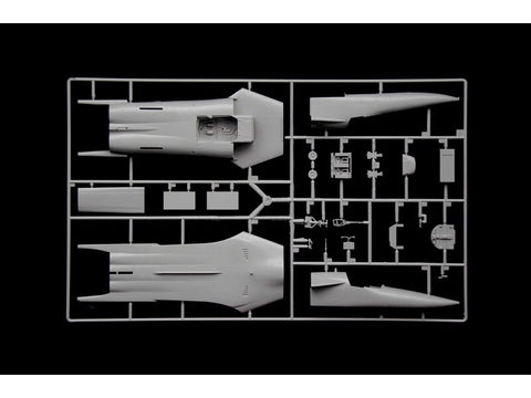 Italeri F-111A Aardvark naikintuvo modelis 1/72 – plastikinis rinkinys