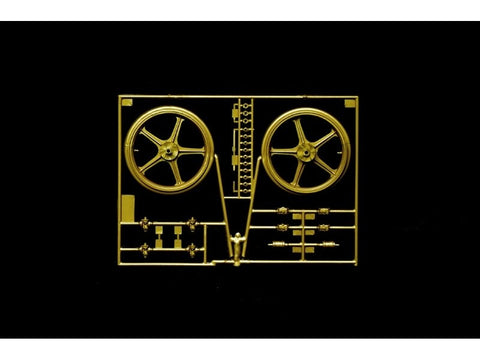 Italeri Suzuki RG500 XR27 Team Heron Barry Sheene 1978 1/9 plastikinis modelis