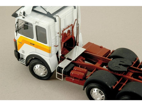 Italeri MAN 26.321 Formel Six sunkvežimis 1/24 – surenkamas modelis