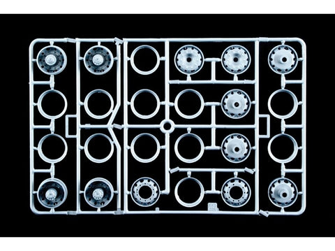 Italeri MAN 26.321 Formel Six sunkvežimis 1/24 – surenkamas modelis