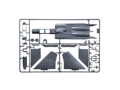 Italeri F-15E Strike Eagle 1/72 plastikinis lėktuvo modelis