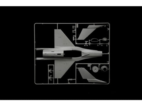 Italeri F-16C Fighting Falcon 1/48 plastikinis lėktuvo modelis