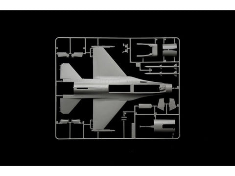 Italeri F-16C Fighting Falcon 1/48 plastikinis lėktuvo modelis