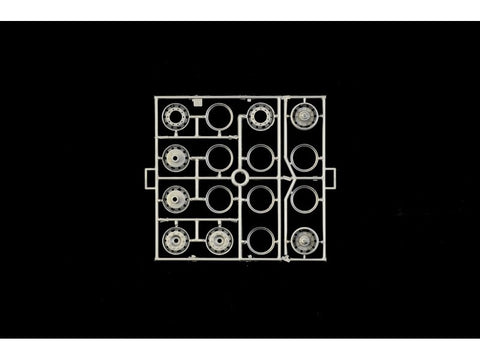 Italeri IVECO Turbostar 190.48 Special 1/24 surenkamas modelis