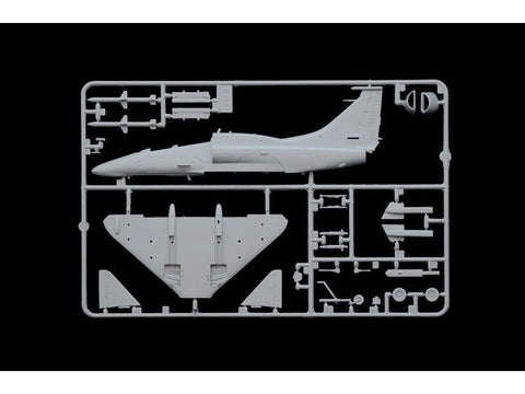 Italeri OA-4M Skyhawk plastikinis lėktuvo modelis 1:72, su lipdukais