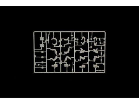 Italeri Sd.Kfz.10 Demag D7 su 7,5 cm leIG 18, įgula, 1/35 plastikinis modelis