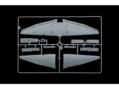Italeri Junkers Ju 87 B-2/R-2 Stuka Picchiatello 1/48 plastikinis modelis