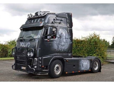 Italeri Volvo FH16 Viking 1/24 plastikinis surenkamas sunkvežimio modelis
