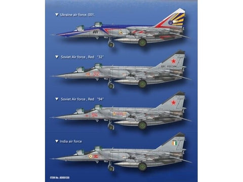 Surenkamas lėktuvo modelis MiG-25PU Foxbat-C 1/48 Kitty Hawk 80136