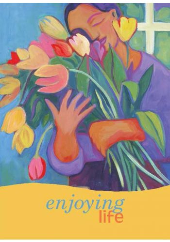 plakatas „Enjoying Life”: spalvinga moteris su tulpėmis, 30×40 cm, matinė spauda, geltonas apatinis užrašas