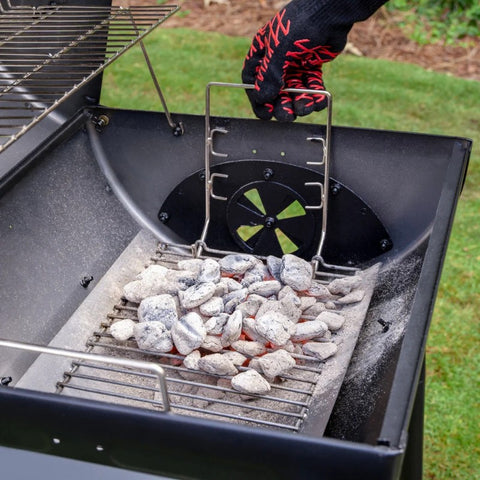 Char-Griller Wrangler anglinė barbekiu kepsninė su ketaus grotelėmis