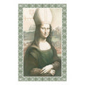 Mona Liza plakatas — sepijos atspalvio reprodukcija su žaliu ornamentiniu rėmu ir vyskupo mitra, vertikalus formatas