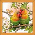 RIOLIS: Lovebirds siuvinėjimo rinkinys iš RIOLIS Nr.: 1780 - HOBI.LT 🇱🇹