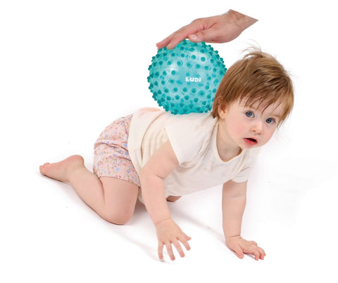 LUDI sensorinis spygliuotas mankštos kamuolys kūdikiams, žalias 20 cm