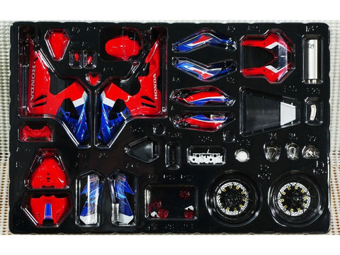 Magic Factory Honda CBR1000RR-R Fireblade SP 1/9, iš anksto nudažytas modelis