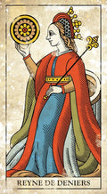 tarot korta Reyne de Deniers, retro stiliaus pilnas priekinis dizainas su raudona mantija, mėlyna suknele ir auksiniais simboliais