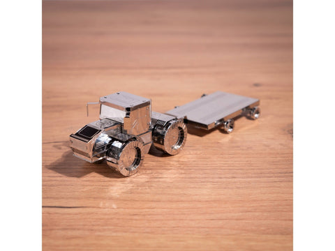 Metal Time metalinis traktoriaus Slobozhanets 1:72 konstruktorius MT074