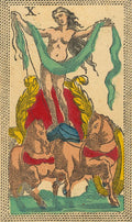 tarot korta X, rankų darbo spalvota antikvarinė karietos korta su stovinčia moterimi ir dviem arkliais, priekinė pusė, unikalus variantas