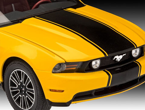 Revell: Model Set 2010 Ford Mustang - PLASTIKINIS modeliavimo rinkinys - HOBI.LT 🇱🇹