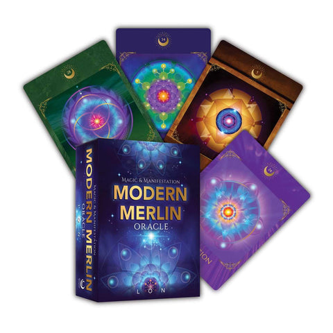 Modern Merlin orakulas – mėlyna dėžutė ir penkių spalvingų mandalų kortų rinkinys, atverstas ventiliatoriumi