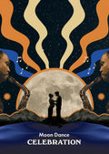 Plakatas Moon Dance Celebration su dideliu mėnuliu ir pora šokančių siluetų, retro spalvų juostomis ir saksofonų motyvais
