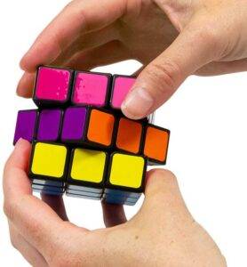 Spalvingas Rubiko kubas – 3x3 galvosūkis vaikams ir suaugusiems